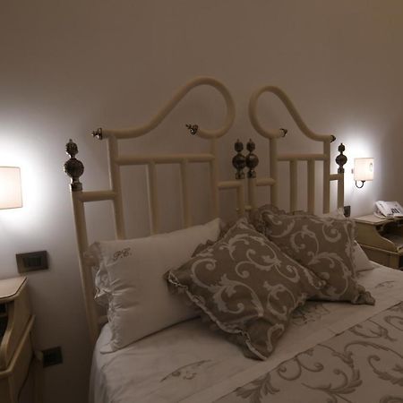 צ'לינו סאן מרקו Plazacarrisi Hotel & Spa מראה חיצוני תמונה